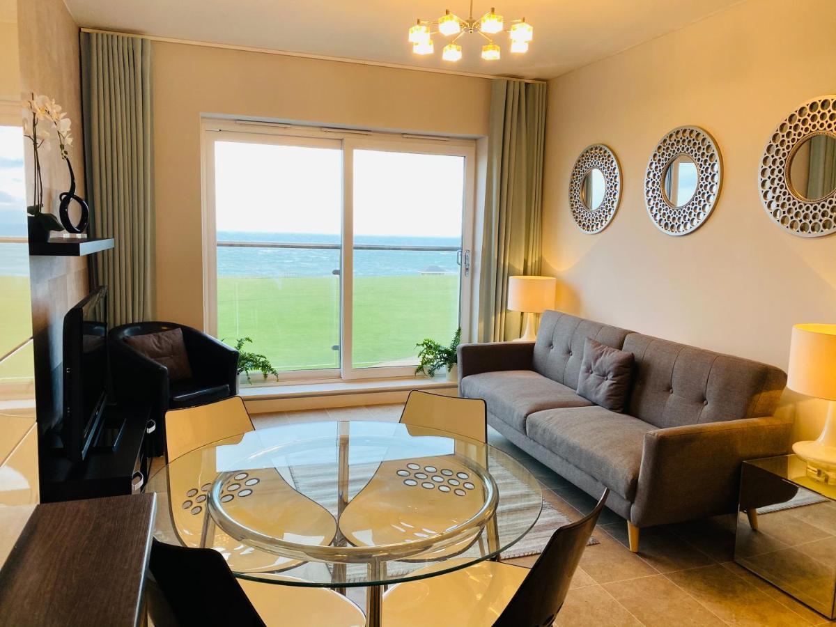Stunning Sea Views, Luxury Apartment Beaches & Restaurants Are A Short Walk Away New Quay Kültér fotó
