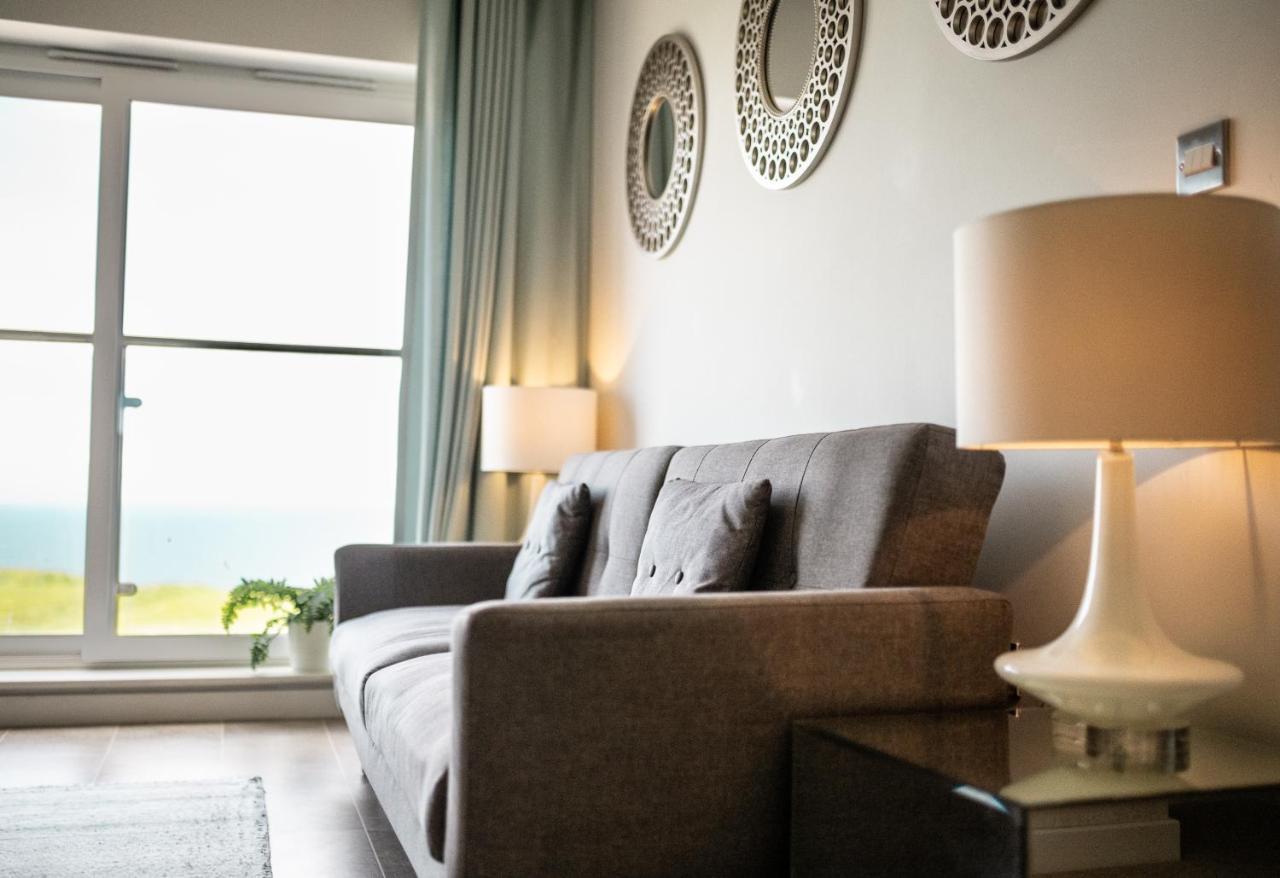 Stunning Sea Views, Luxury Apartment Beaches & Restaurants Are A Short Walk Away New Quay Kültér fotó